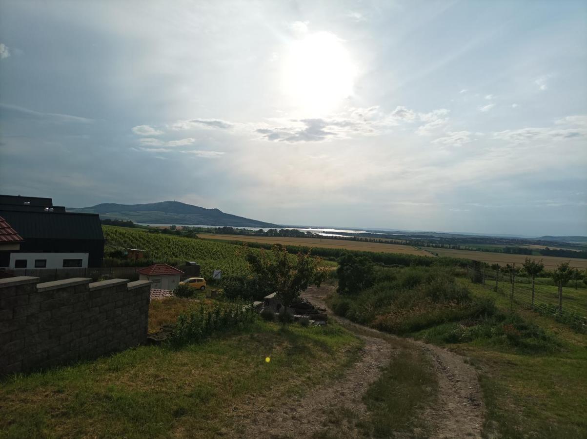 Ubytovani U Leose Zaječí Bagian luar foto